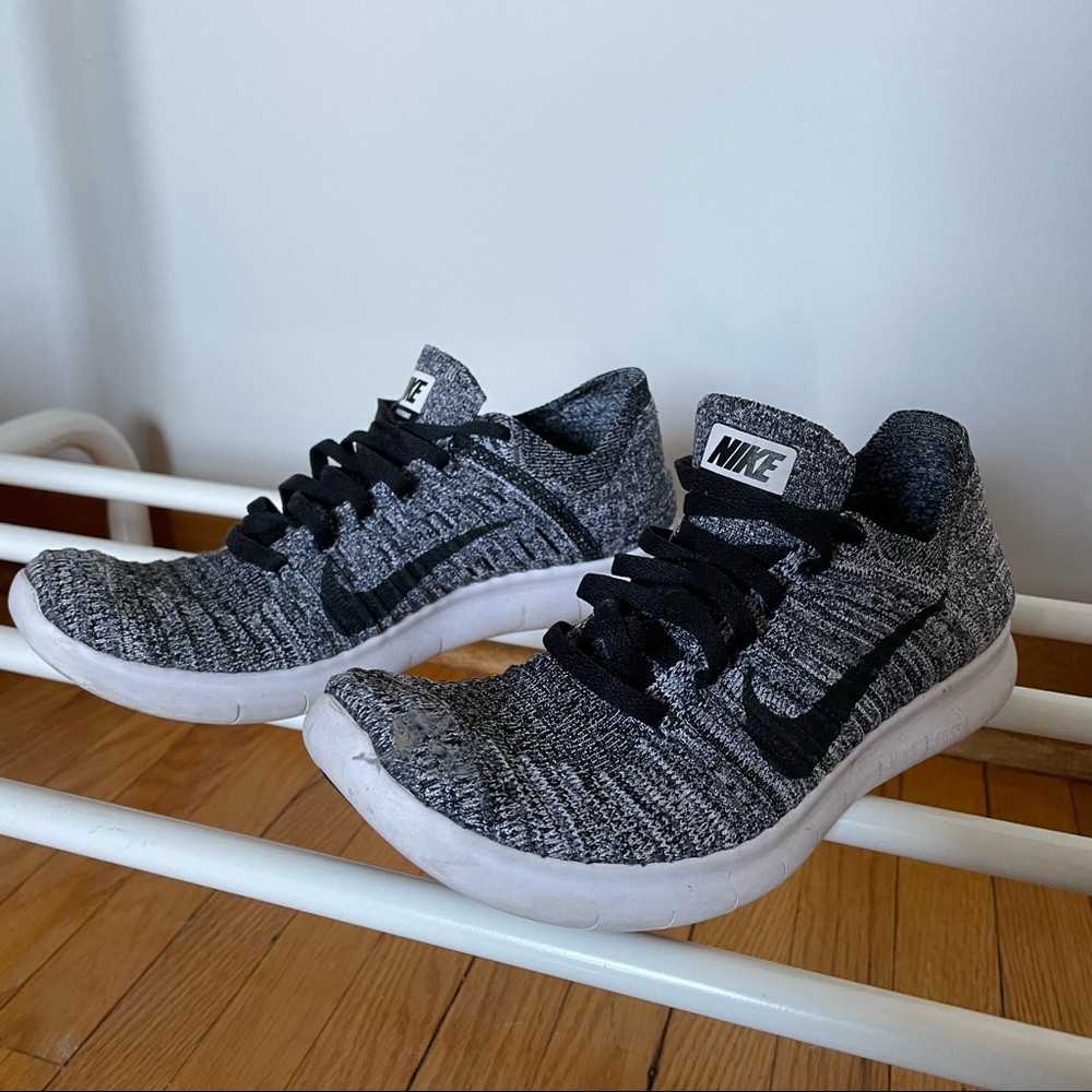 Nike fly knit running shoe